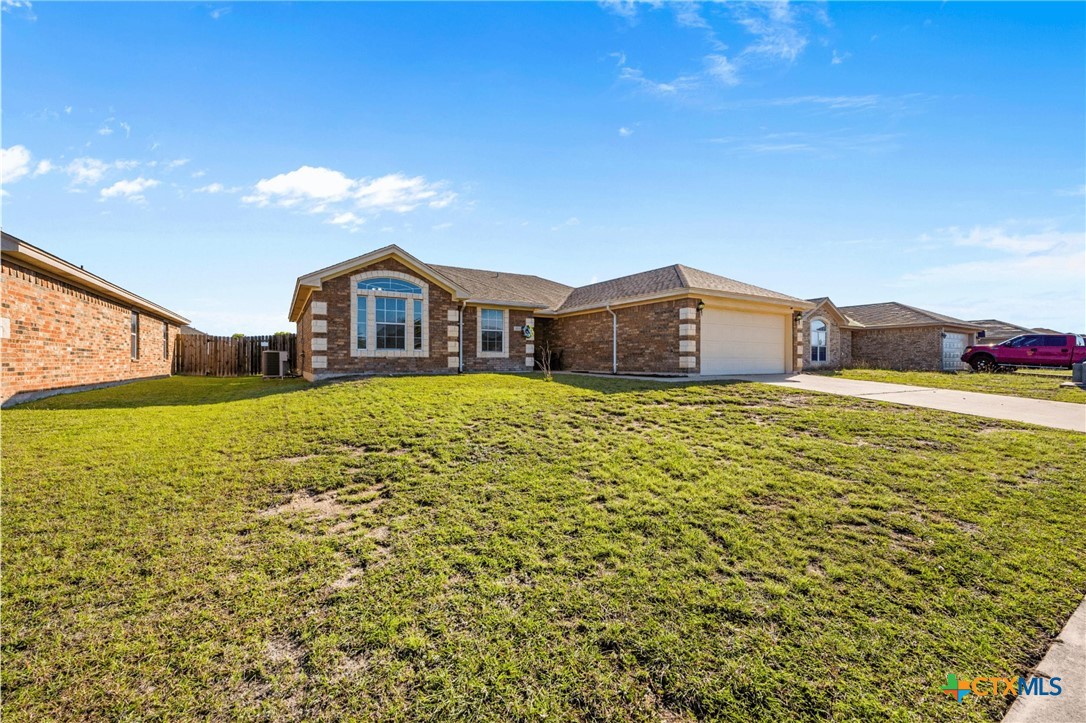 3705 Armstrong County Court Property Photo 2