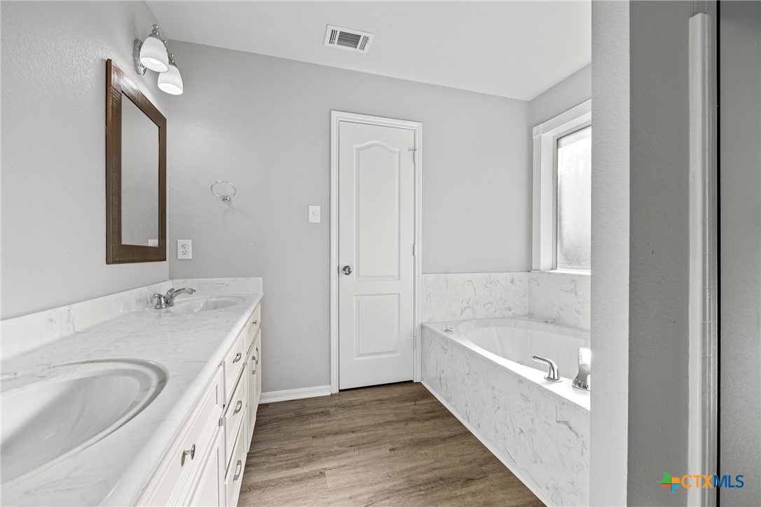 3705 Armstrong County Court Property Photo 10