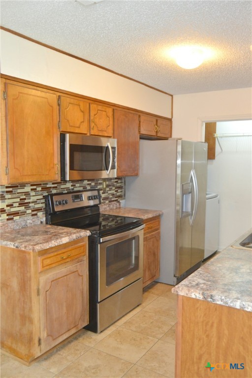 2401 Ridglea Court Property Photo 4