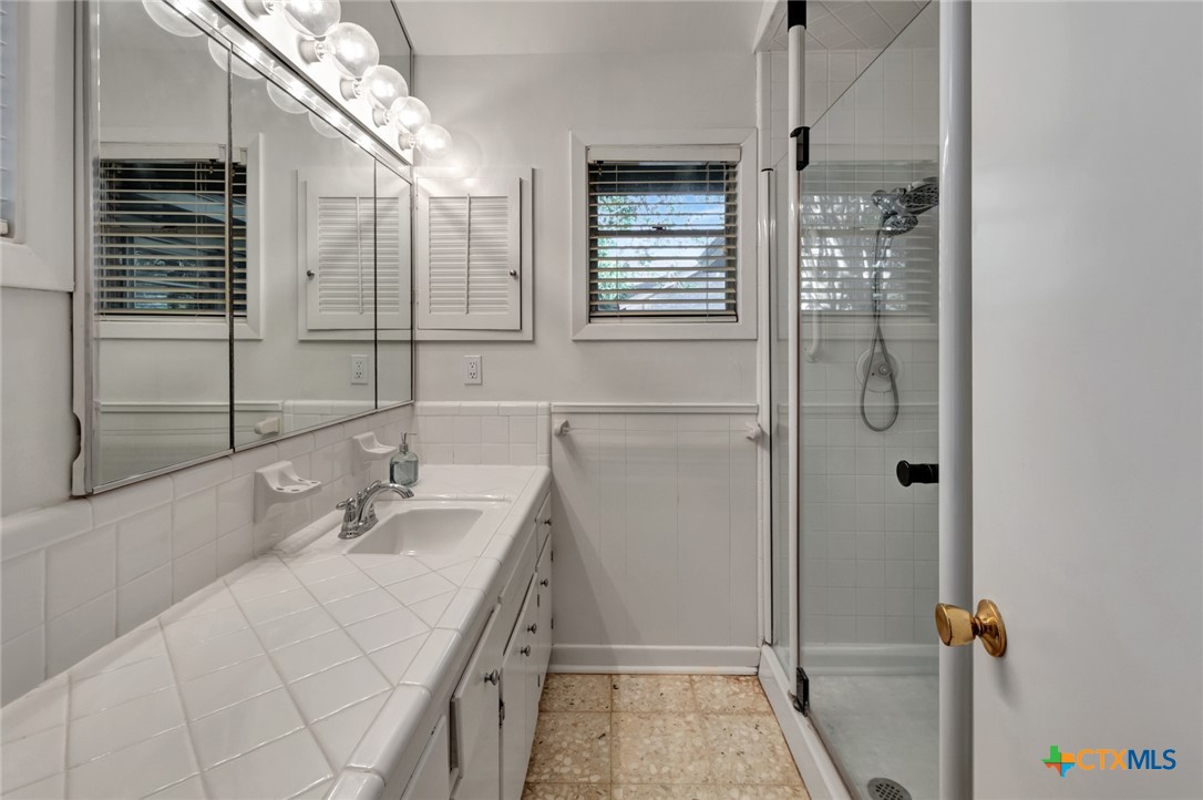 107 Spokane Street Property Photo 23