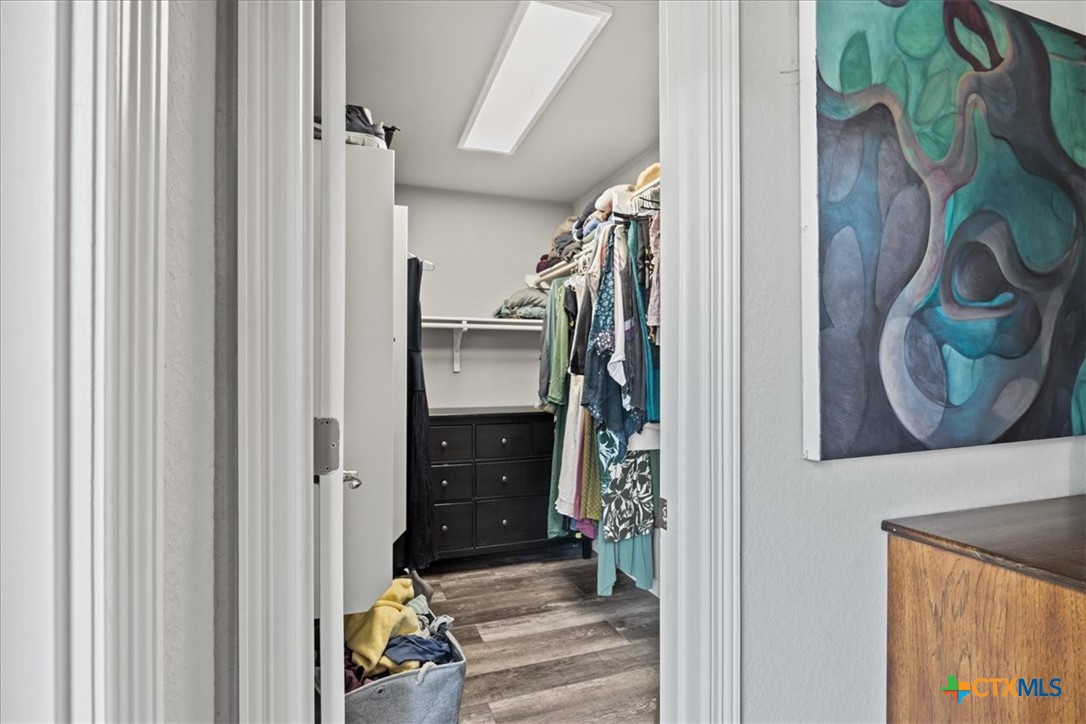 458 Seele Street Property Photo 15