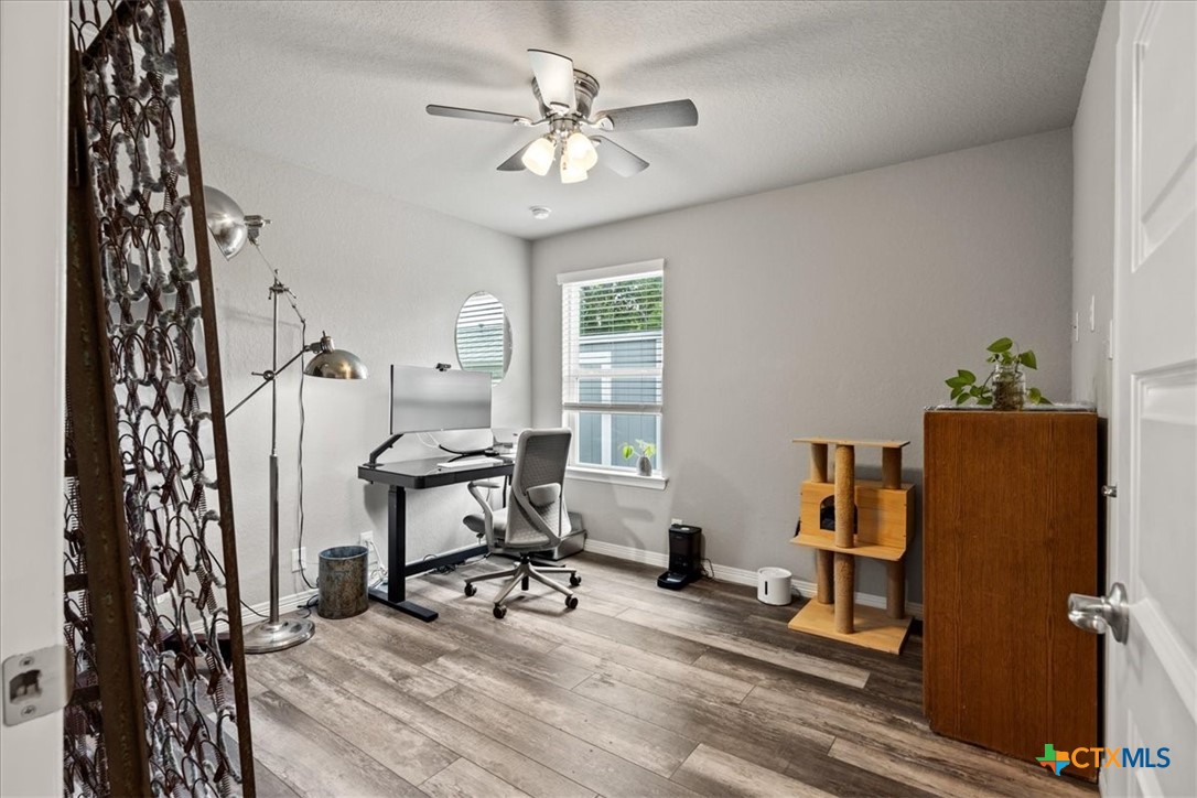 458 Seele Street Property Photo 17