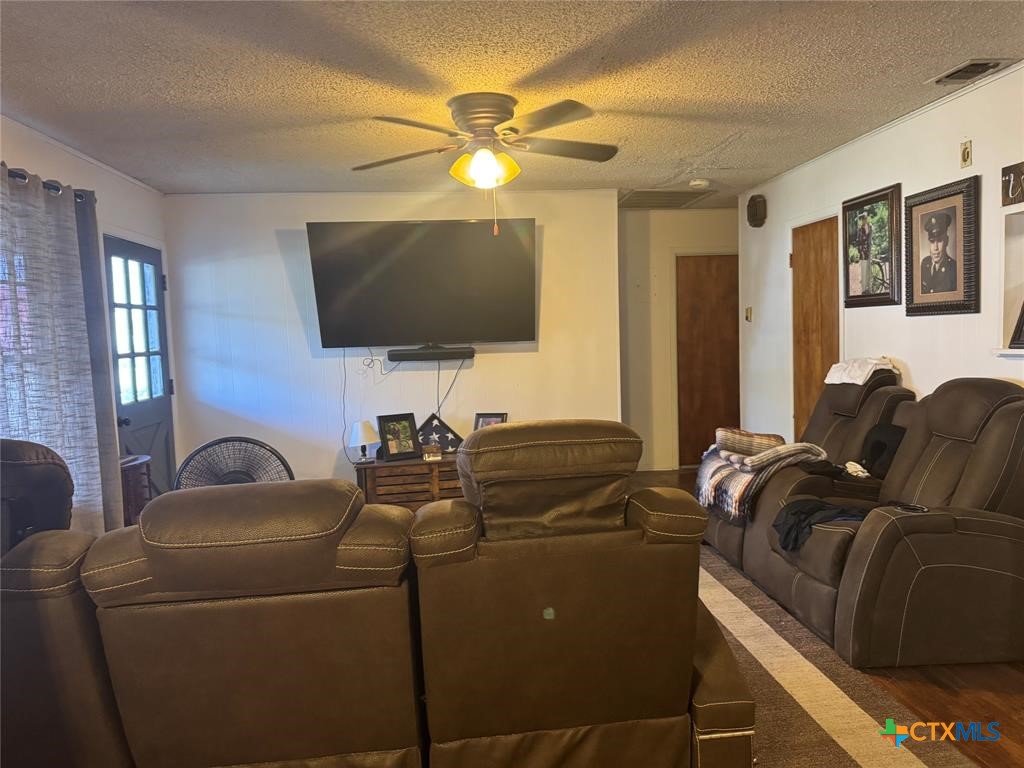 137 N Kowald Lane Property Photo 5