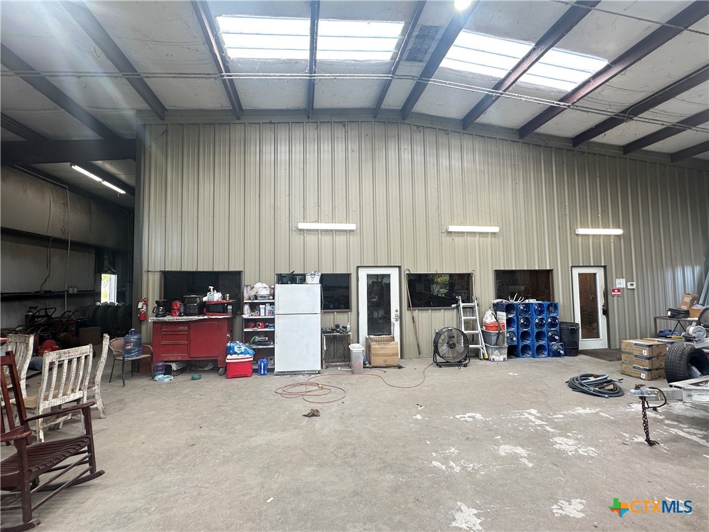 1426 Slaughter House Road Property Photo 14