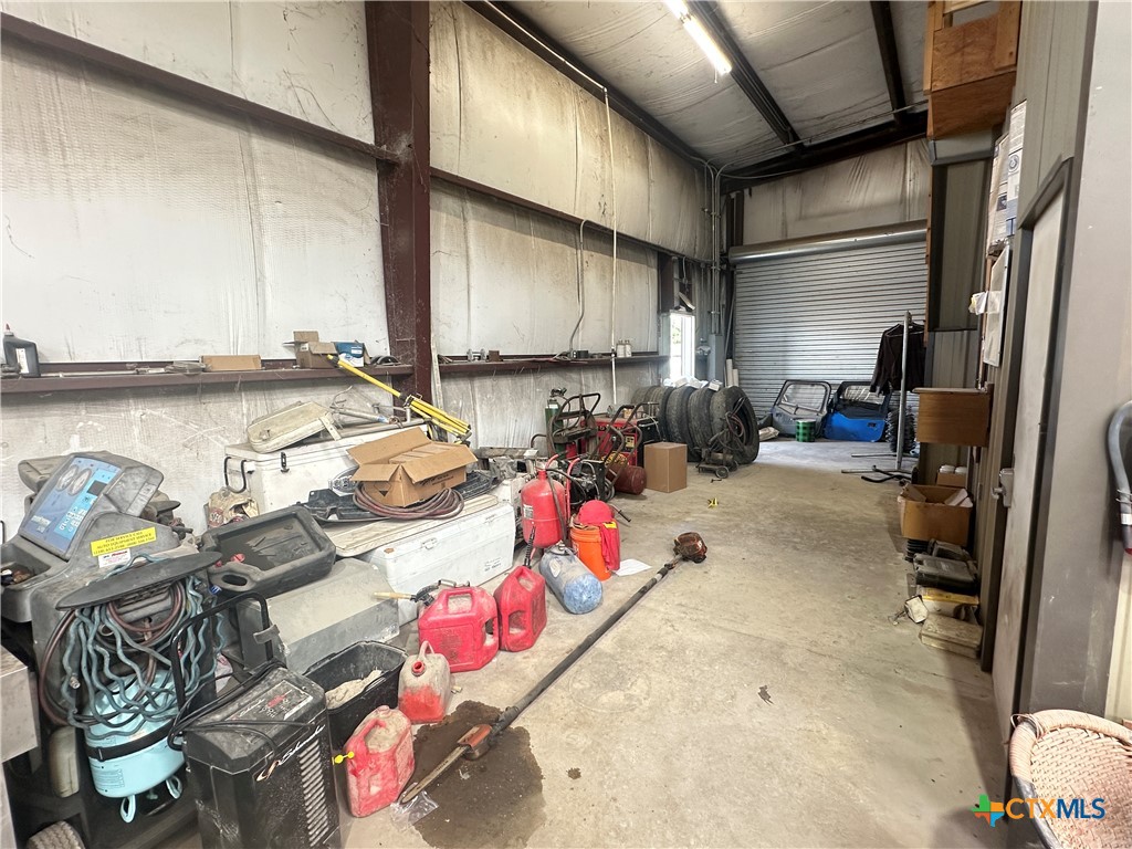 1426 Slaughter House Road Property Photo 15