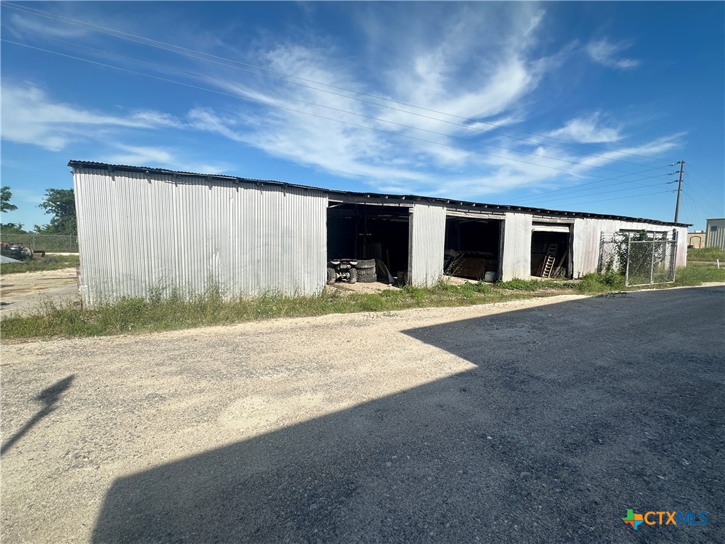 1426 Slaughter House Road Property Photo 18