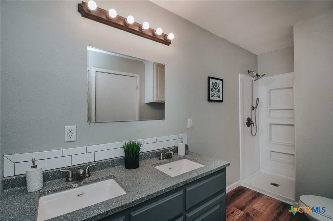 200 Weitz Road Property Photo 30