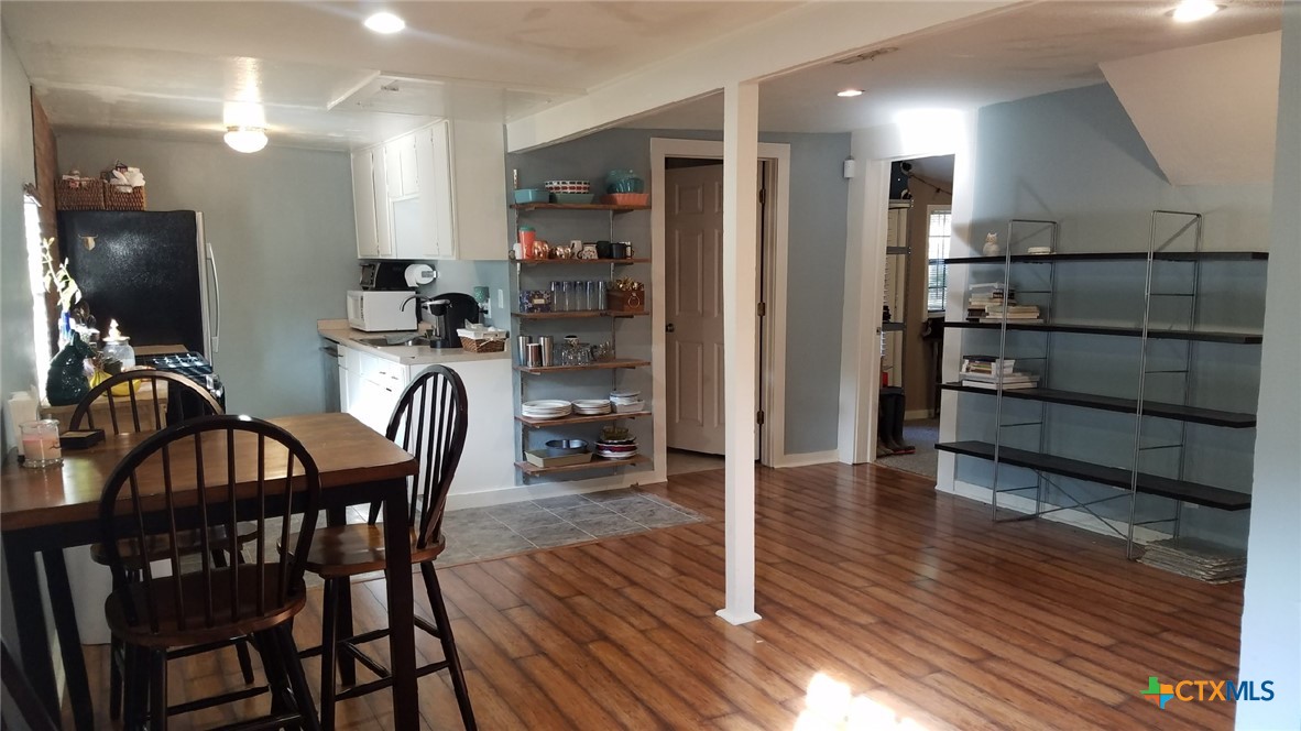 1601 Post Road Property Photo 1