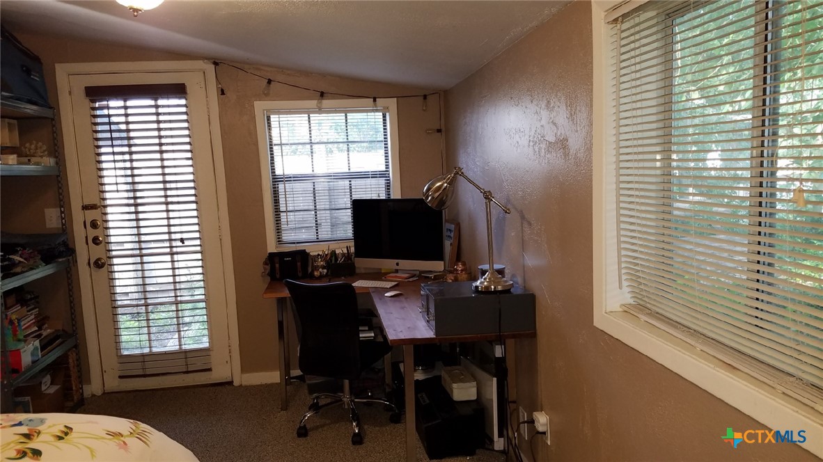 1601 Post Road Property Photo 3