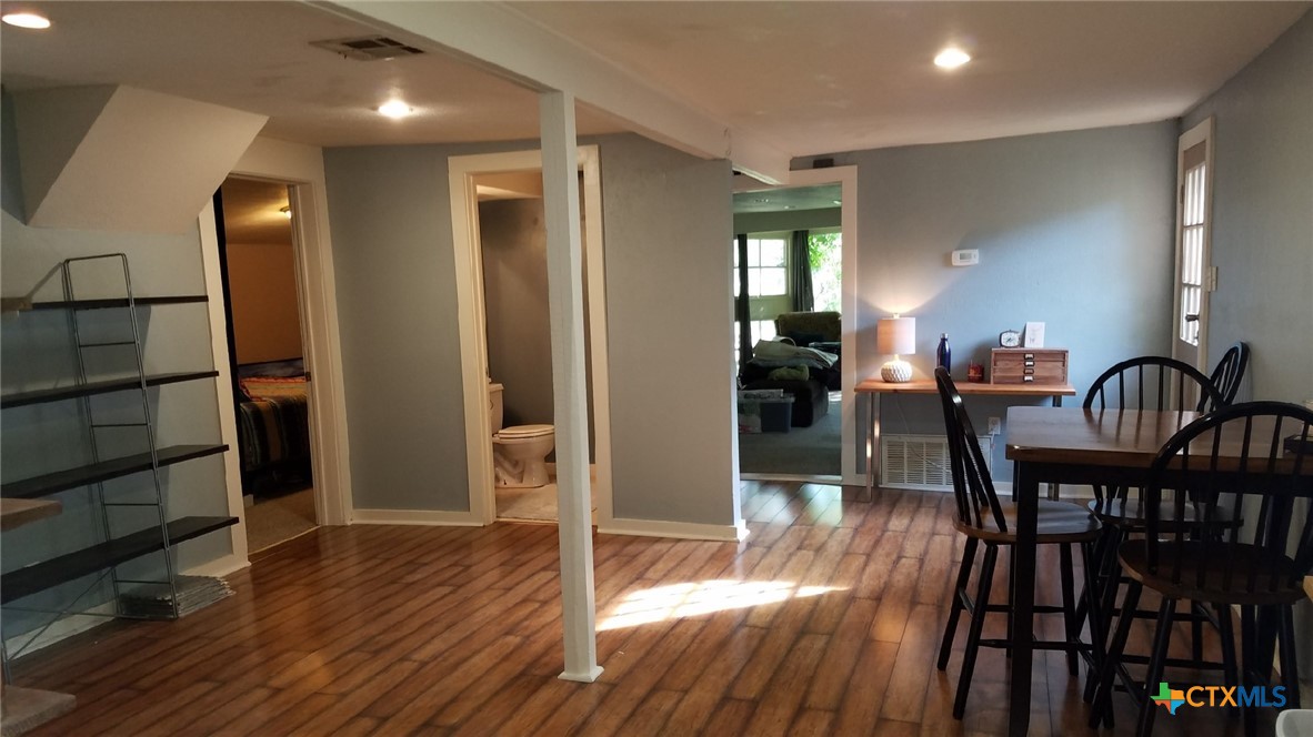 1601 Post Road Property Photo 9