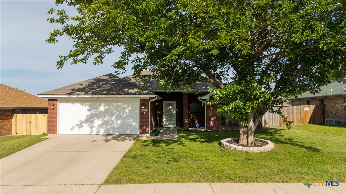 4404 Barrington Trail Property Photo 1