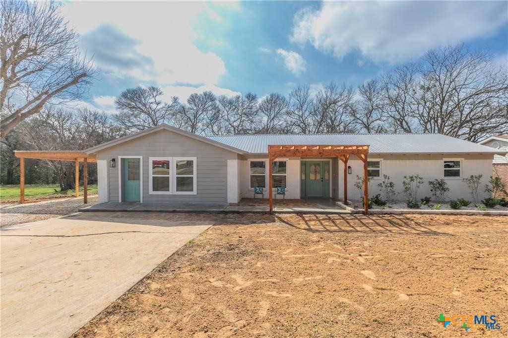 3655 Brenda Lane Property Photo 1