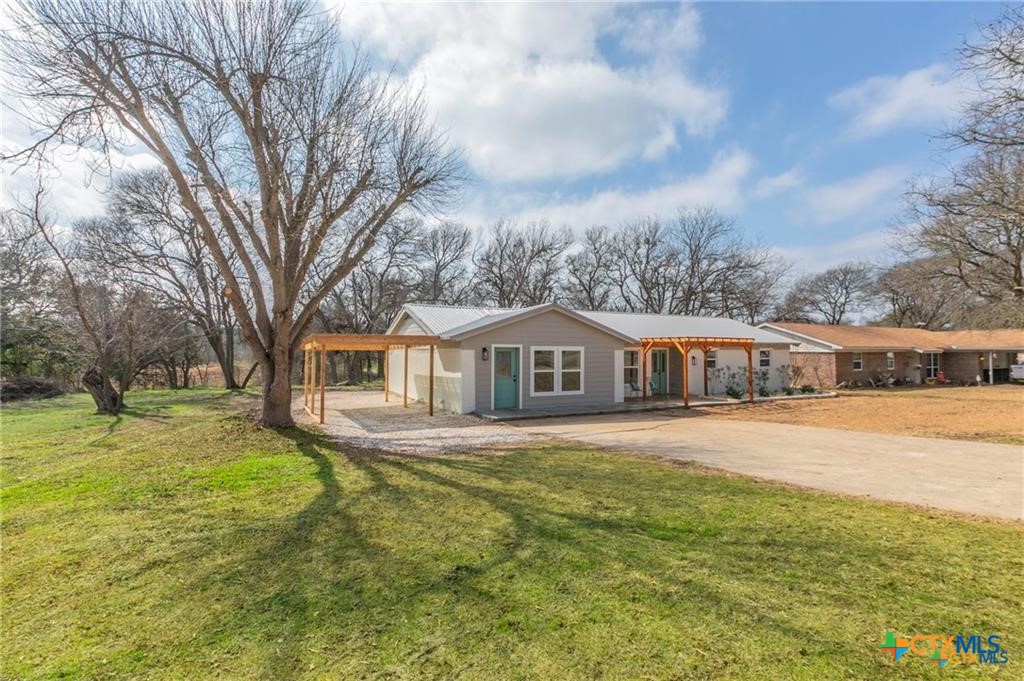 3655 Brenda Lane Property Photo 2