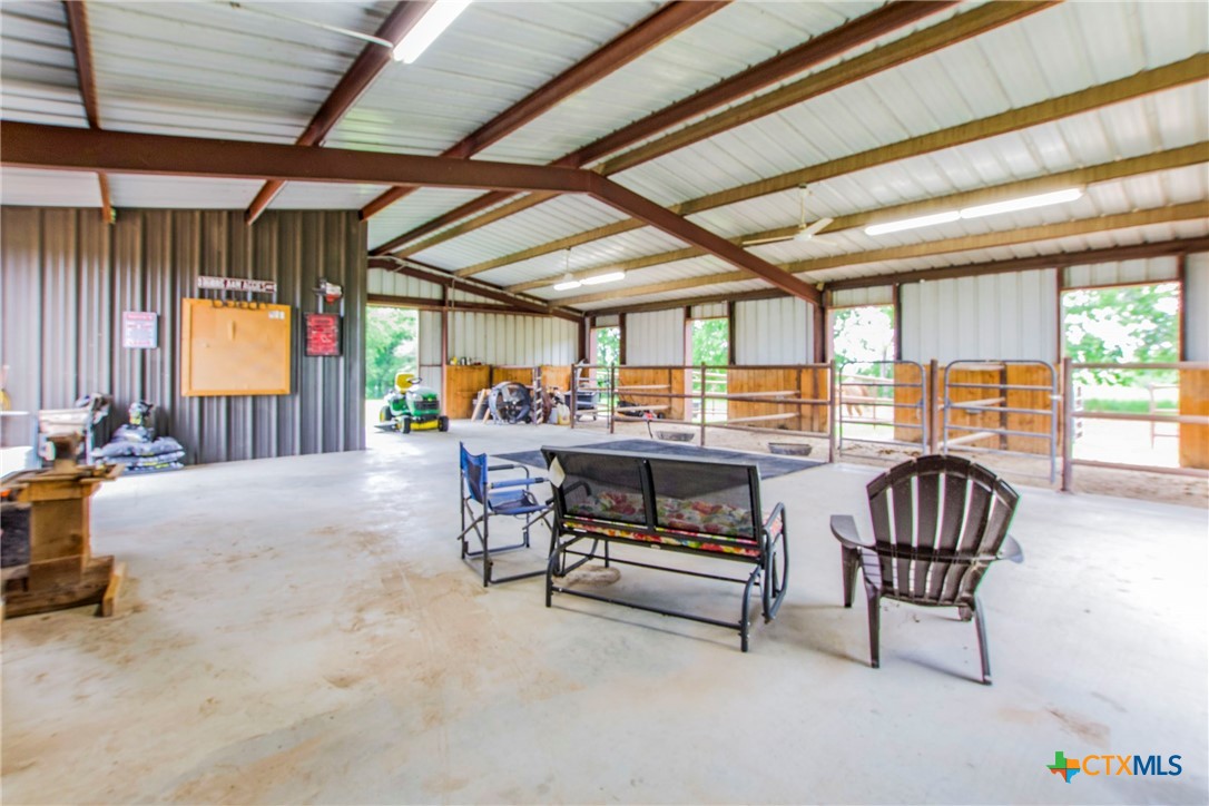 645 W Big Elm Road Property Photo 32