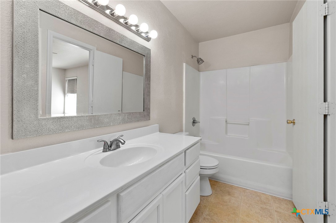 3435 Sabrina Street Property Photo 18