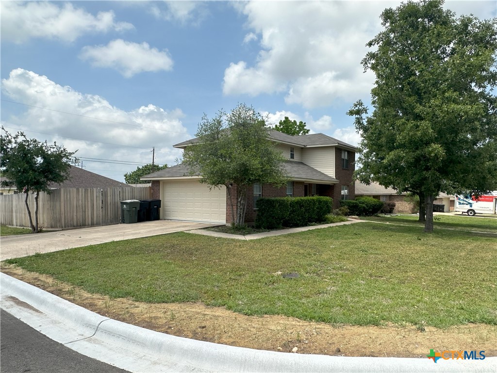 3204 Pecan Valley Drive Property Photo 3