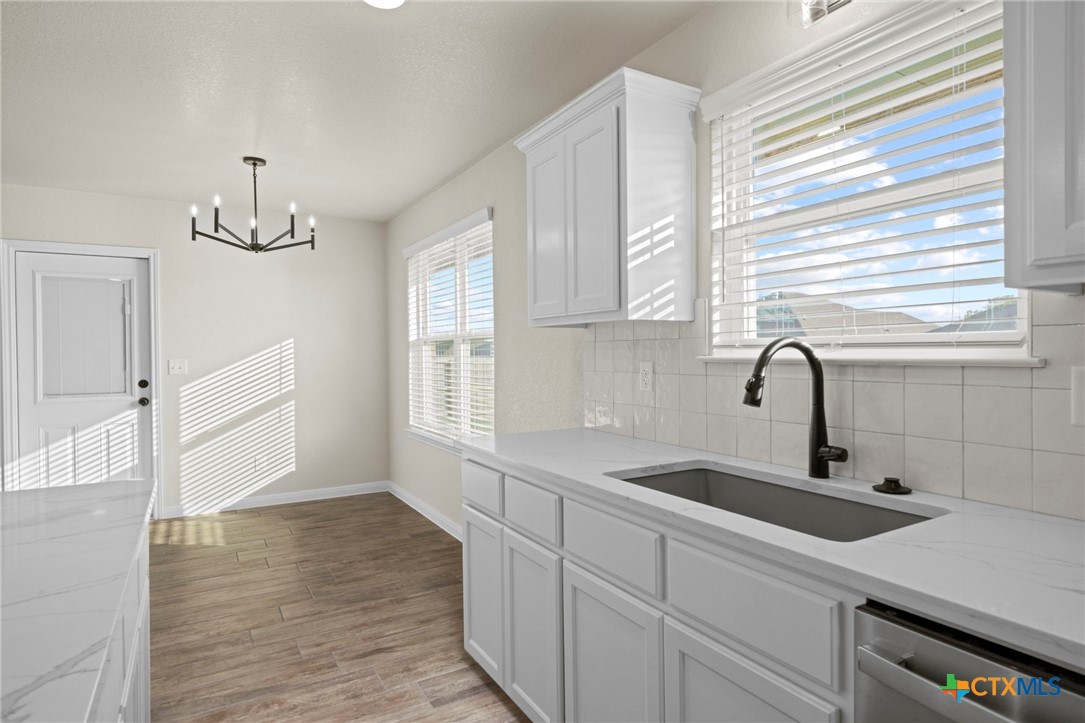 2528 Cowgirl Trail Property Photo 15
