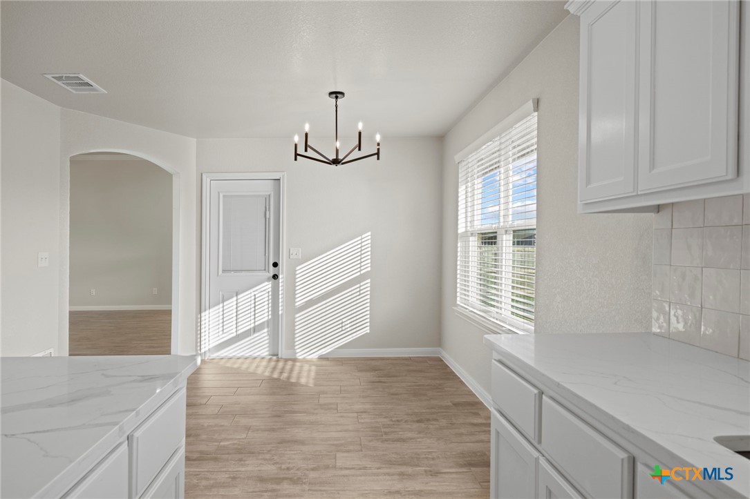 2528 Cowgirl Trail Property Photo 18
