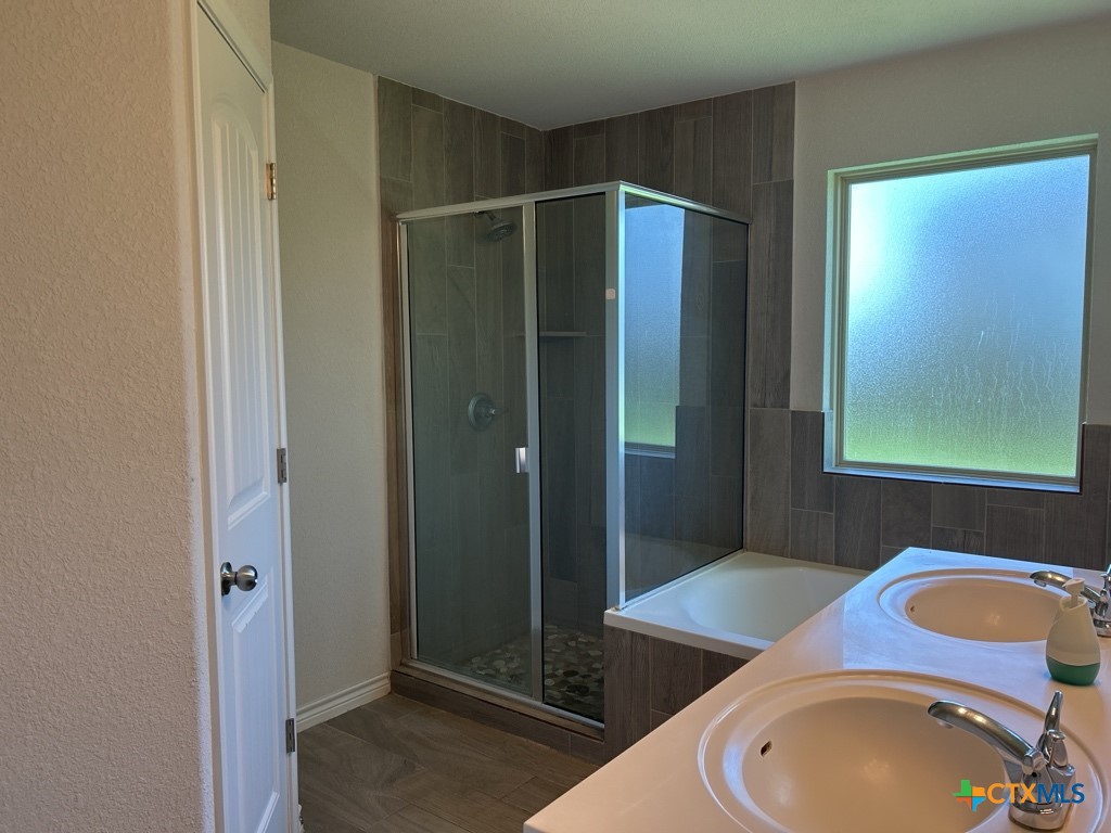 7607 Melanite Drive Property Photo 12