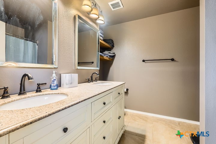 25923 Torch Lily Property Photo 17