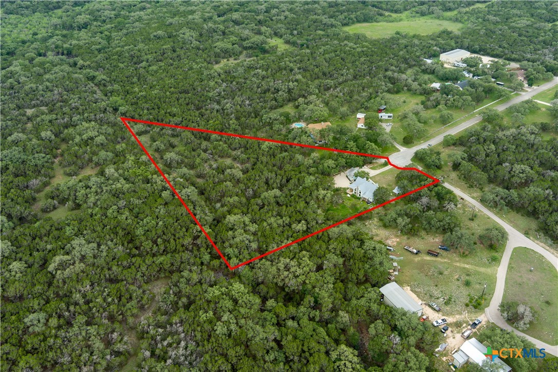 28920 Country Drive Property Photo 2