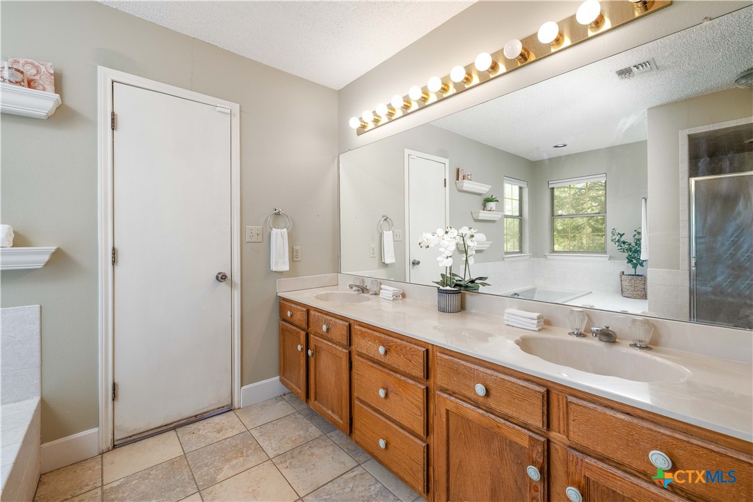 28920 Country Drive Property Photo 17