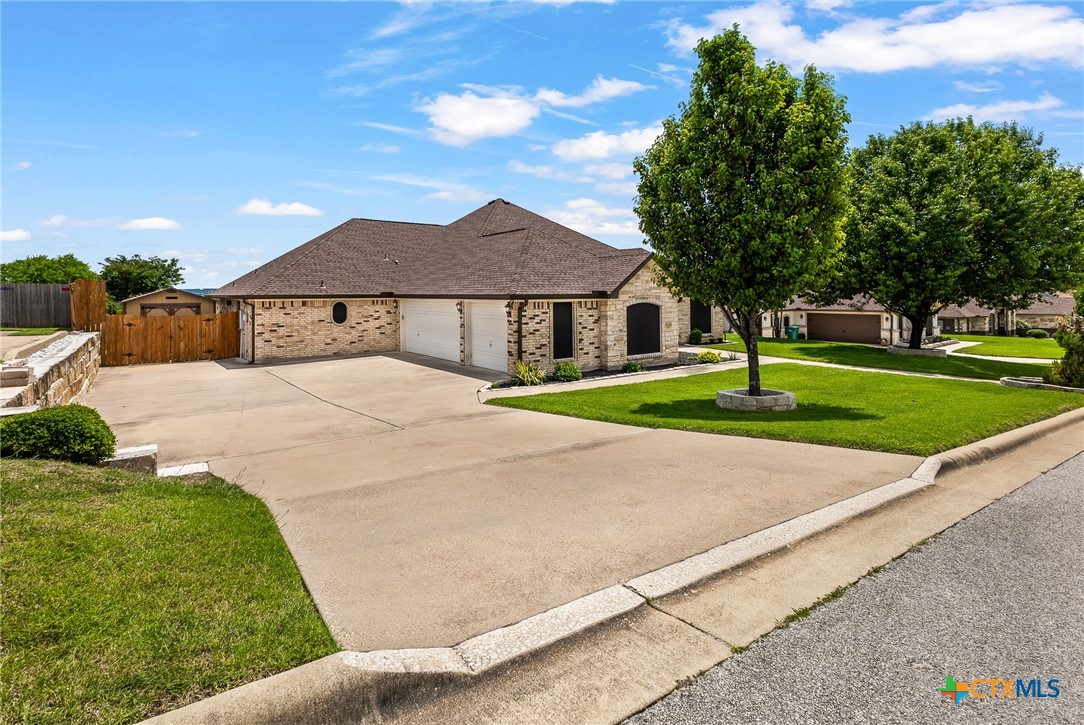 1420 Gomer Lane Property Photo 4
