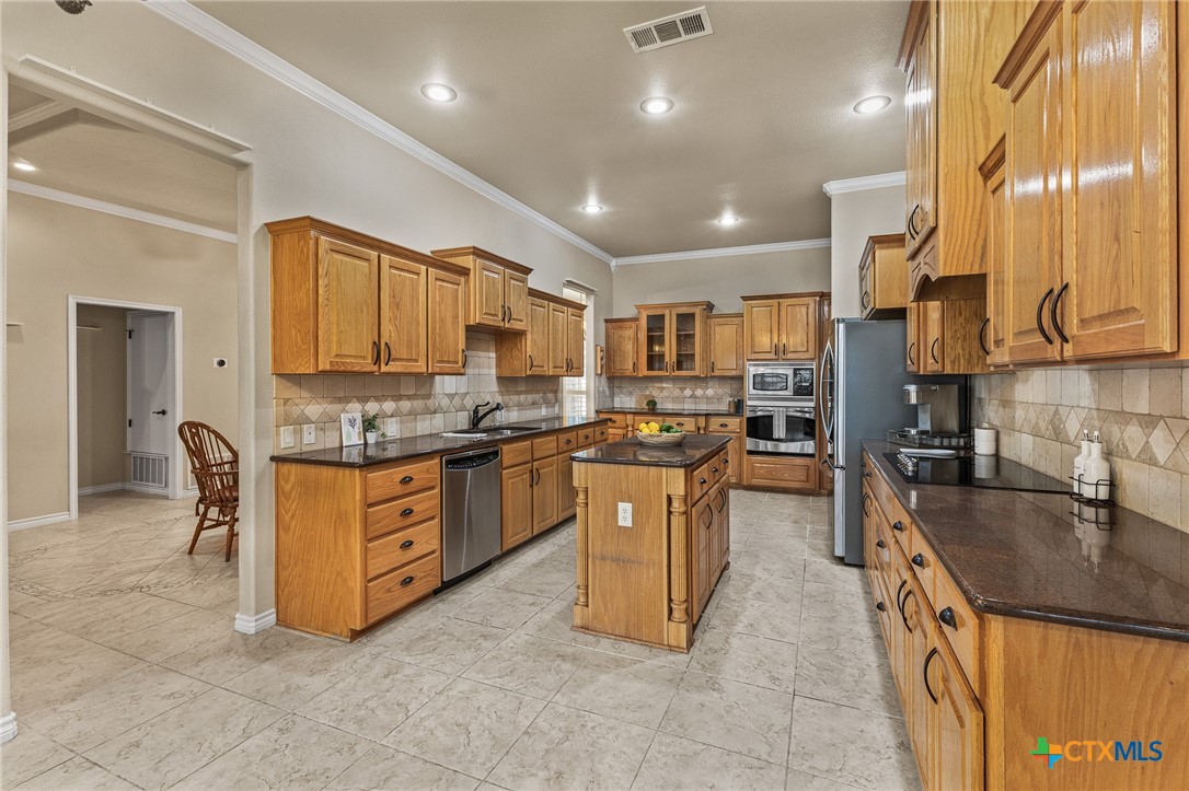 1420 Gomer Lane Property Photo 14