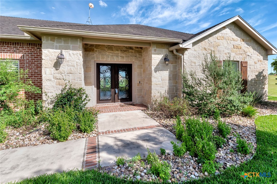 135 Wellspring Boulevard Property Photo 1