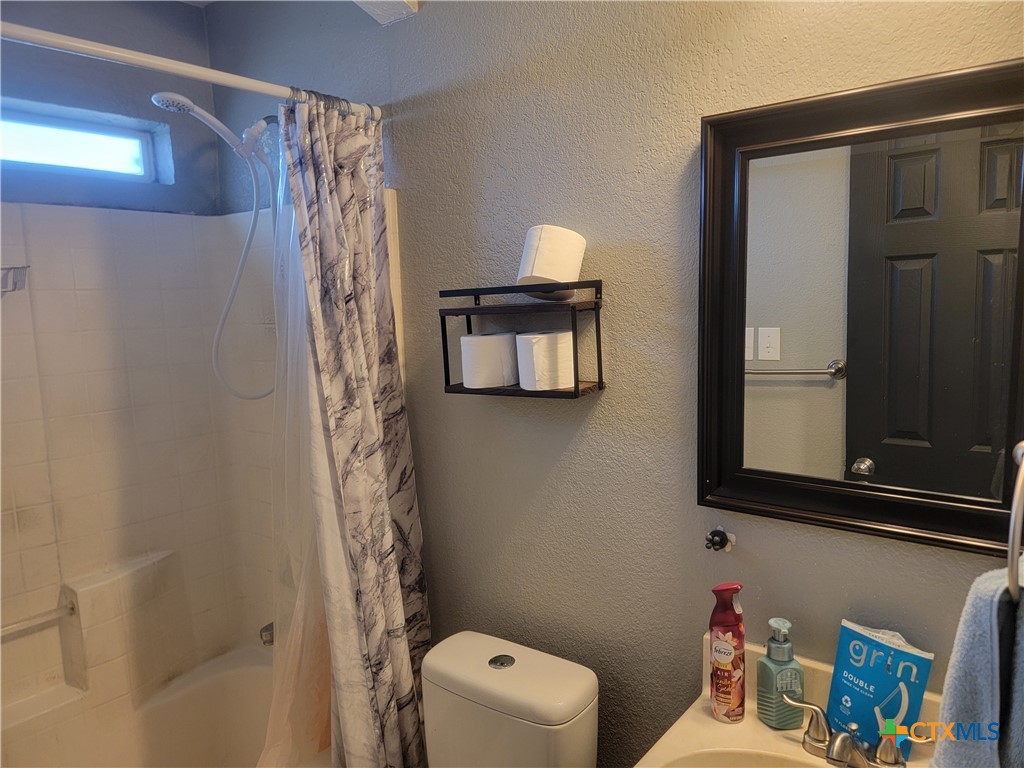 704 Jorgette Drive Property Photo 10