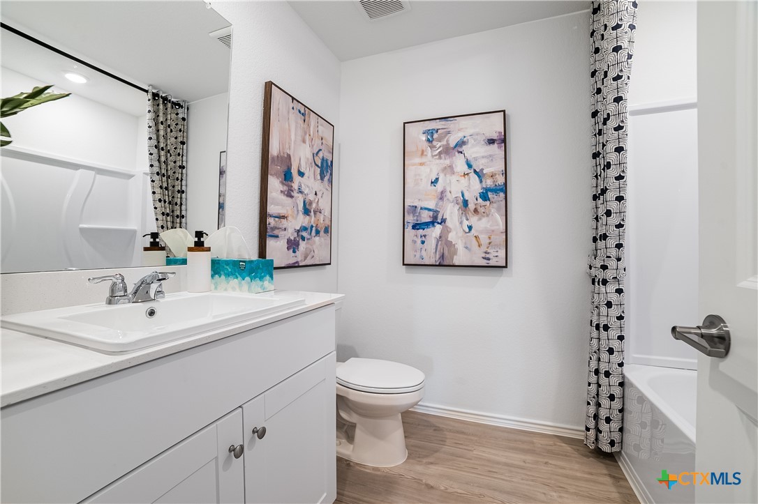 1006 Antelope Trail Property Photo 4