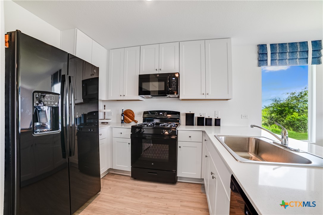 1006 Antelope Trail Property Photo 11