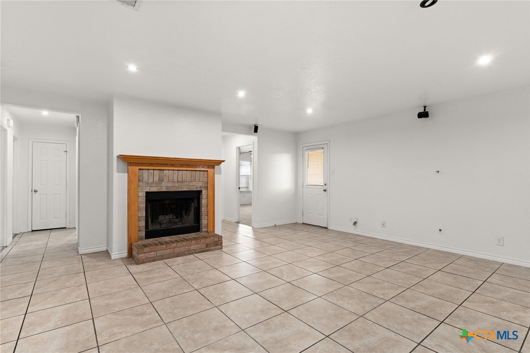 3809 Joshua Taylor Drive Property Photo 4