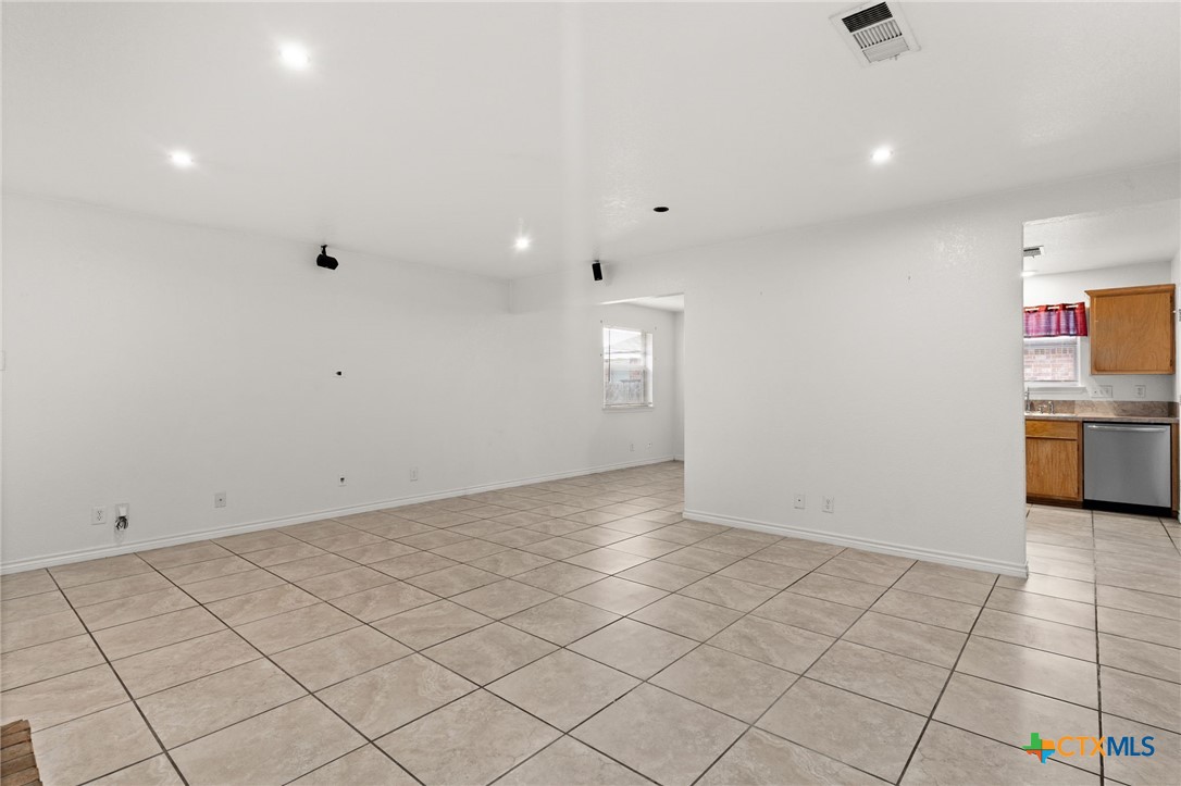 3809 Joshua Taylor Drive Property Photo 5