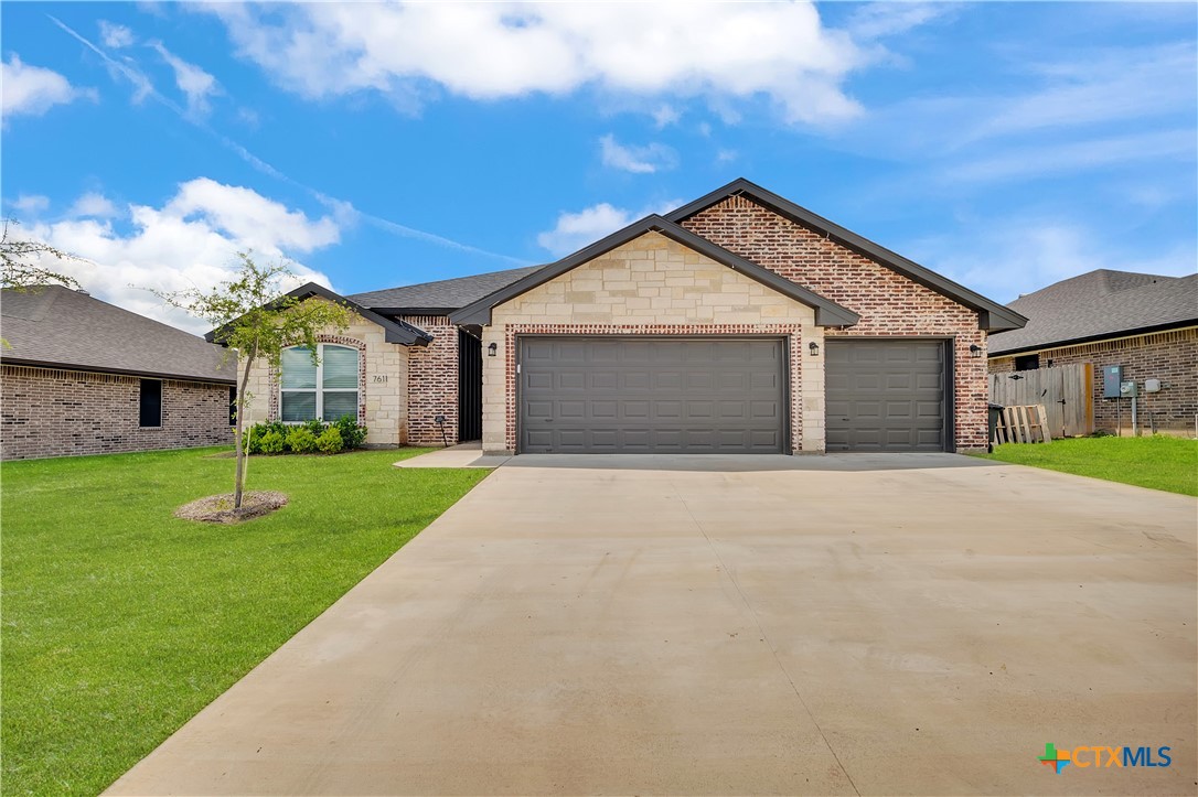 7611 Iridium Drive Property Photo 1