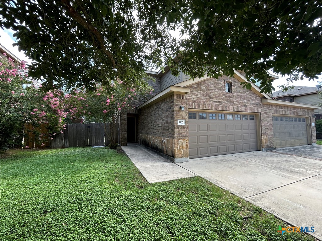 1137 Brown Rock Drive Property Photo 1