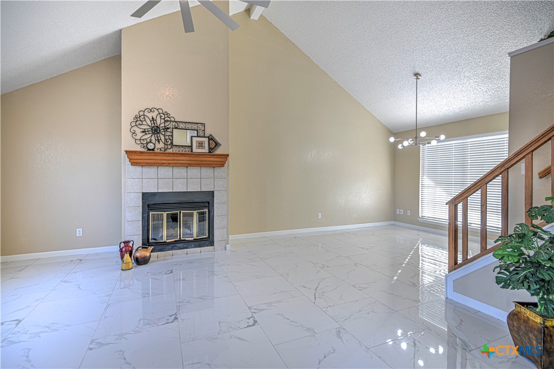 2016 Kingwood Drive Property Photo 9