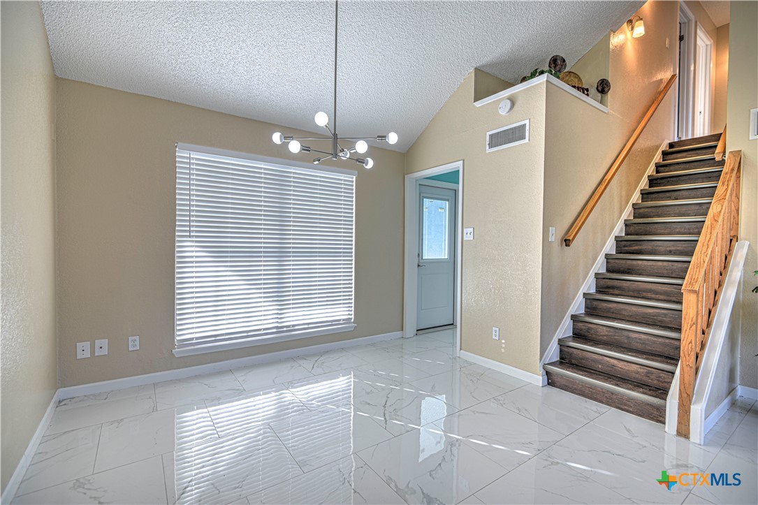 2016 Kingwood Drive Property Photo 14