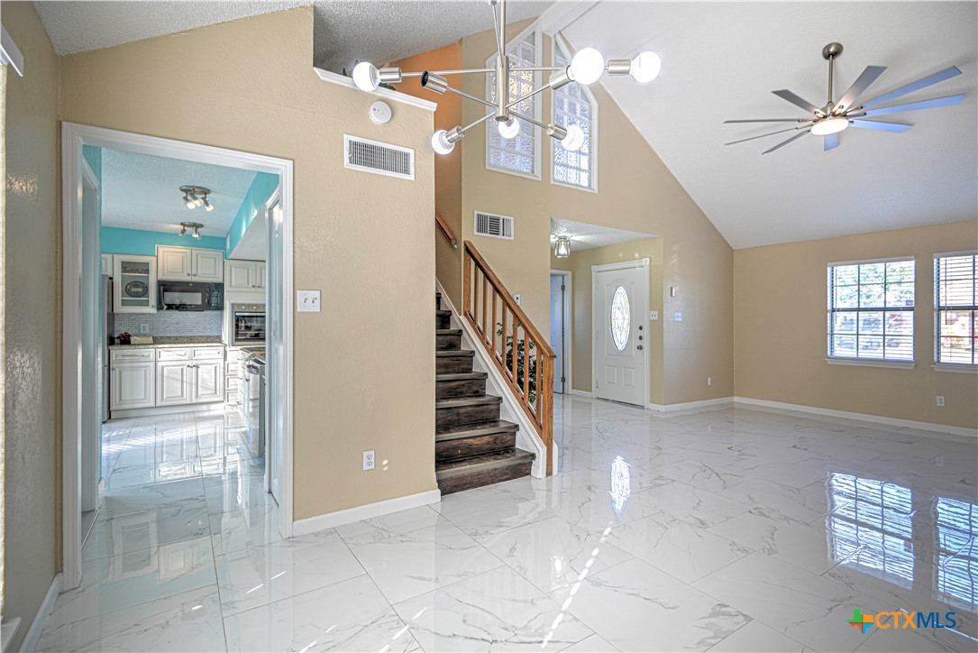 2016 Kingwood Drive Property Photo 17