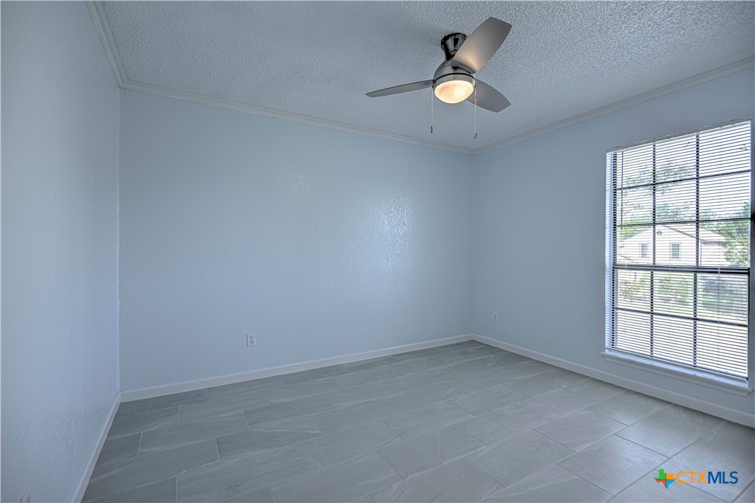 2016 Kingwood Drive Property Photo 28