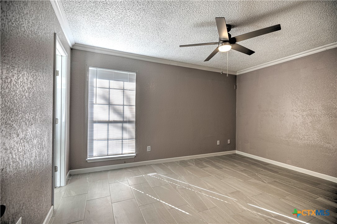 2016 Kingwood Drive Property Photo 29