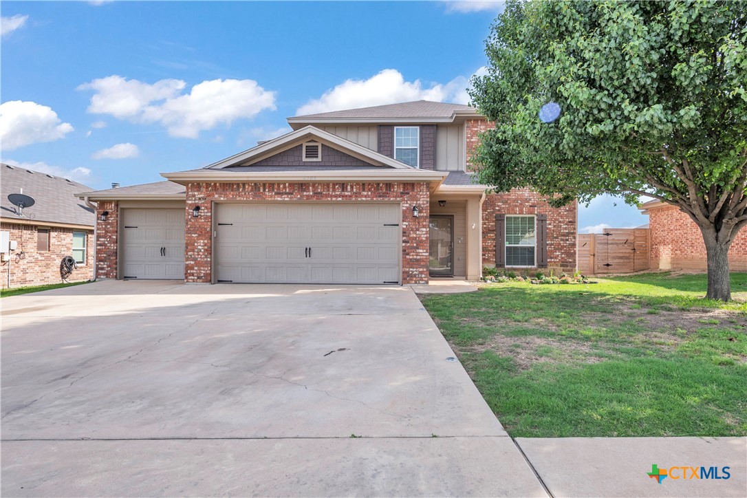 2506 Alamocitos Creek Drive Property Photo 1