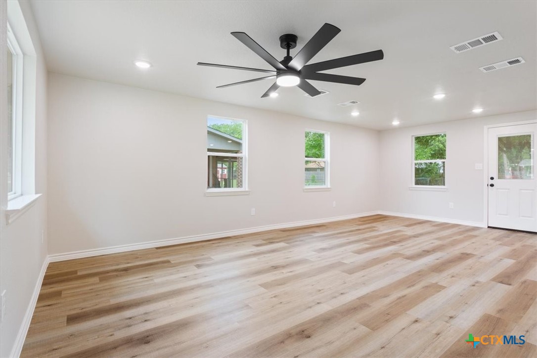1208 Magnolia Street Property Photo 5
