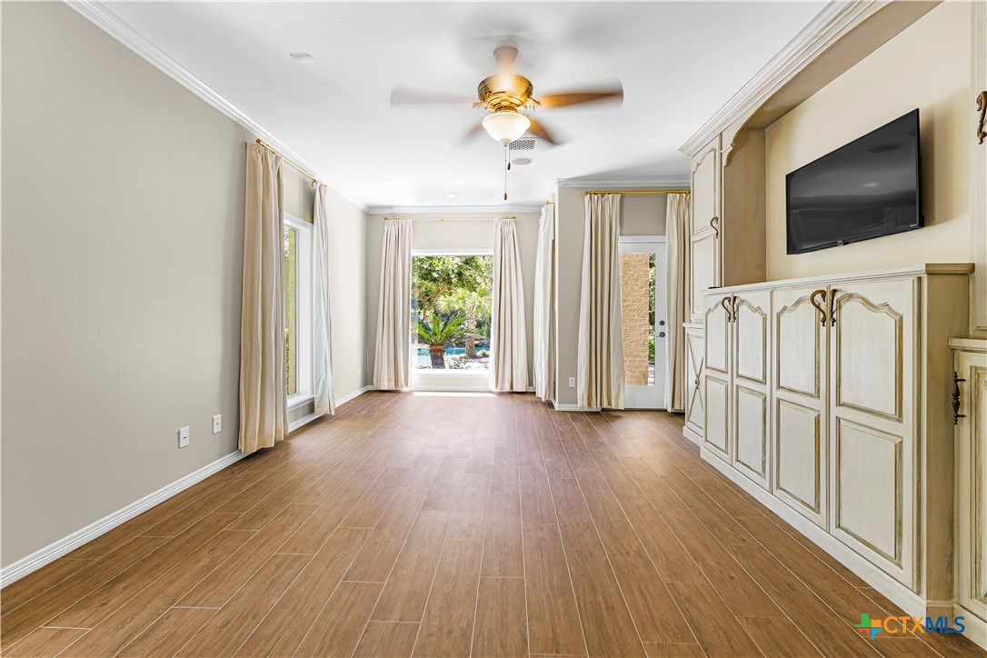 313 Treasure Oaks Road Property Photo 15
