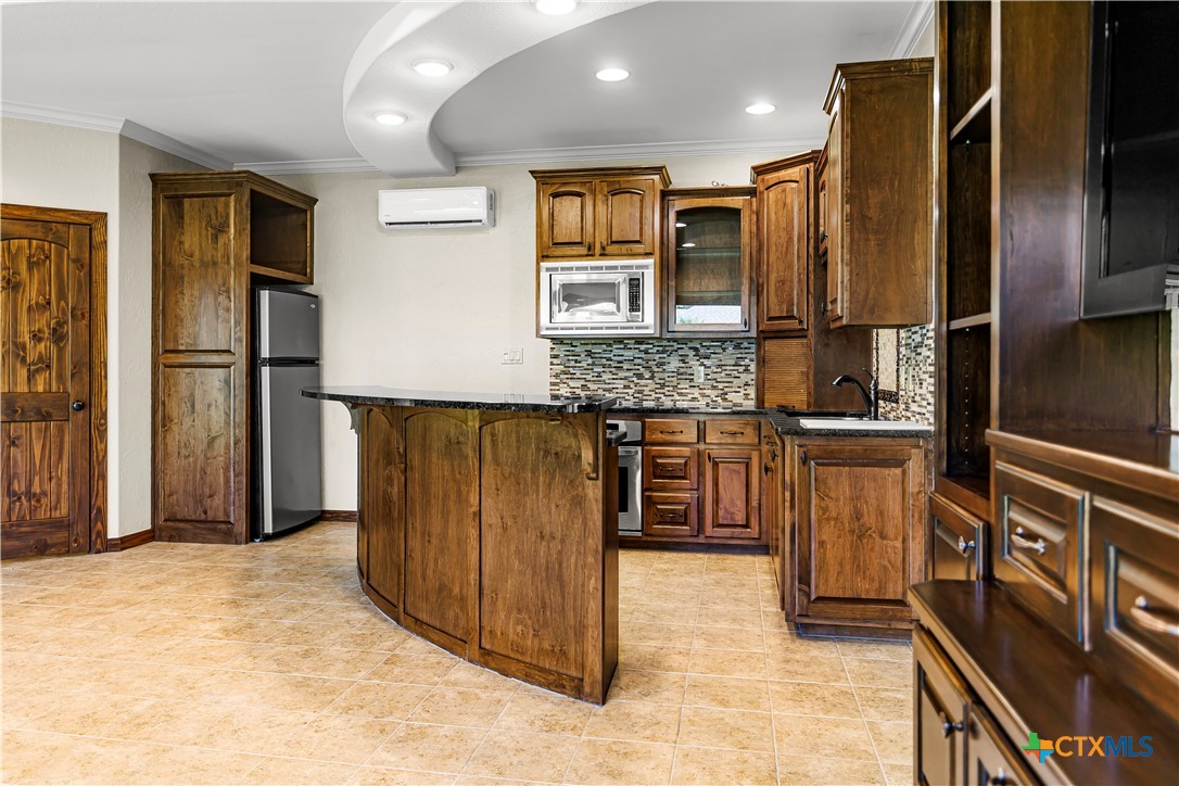 313 Treasure Oaks Road Property Photo 31