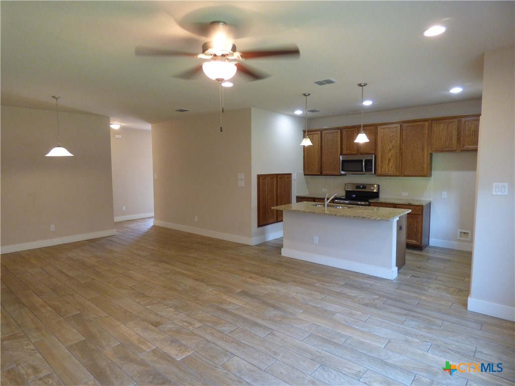 918 Crystal Brook Cove Property Photo 2