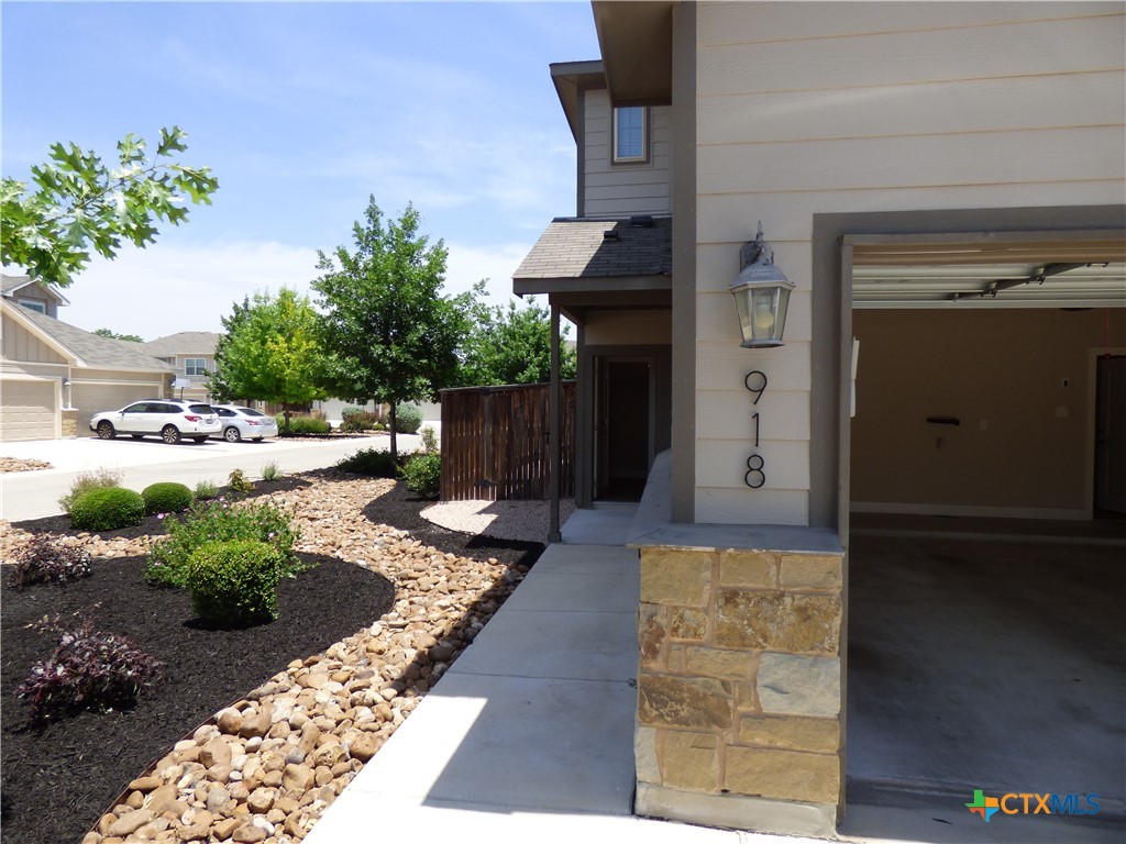 918 Crystal Brook Cove Property Photo 7