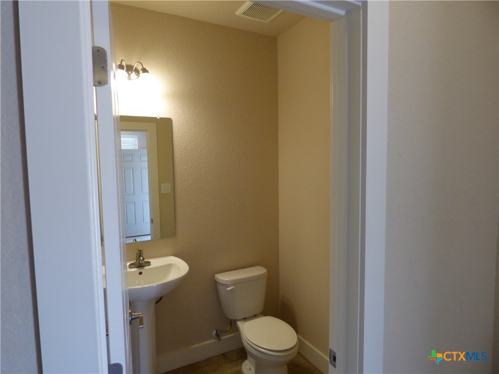 918 Crystal Brook Cove Property Photo 10