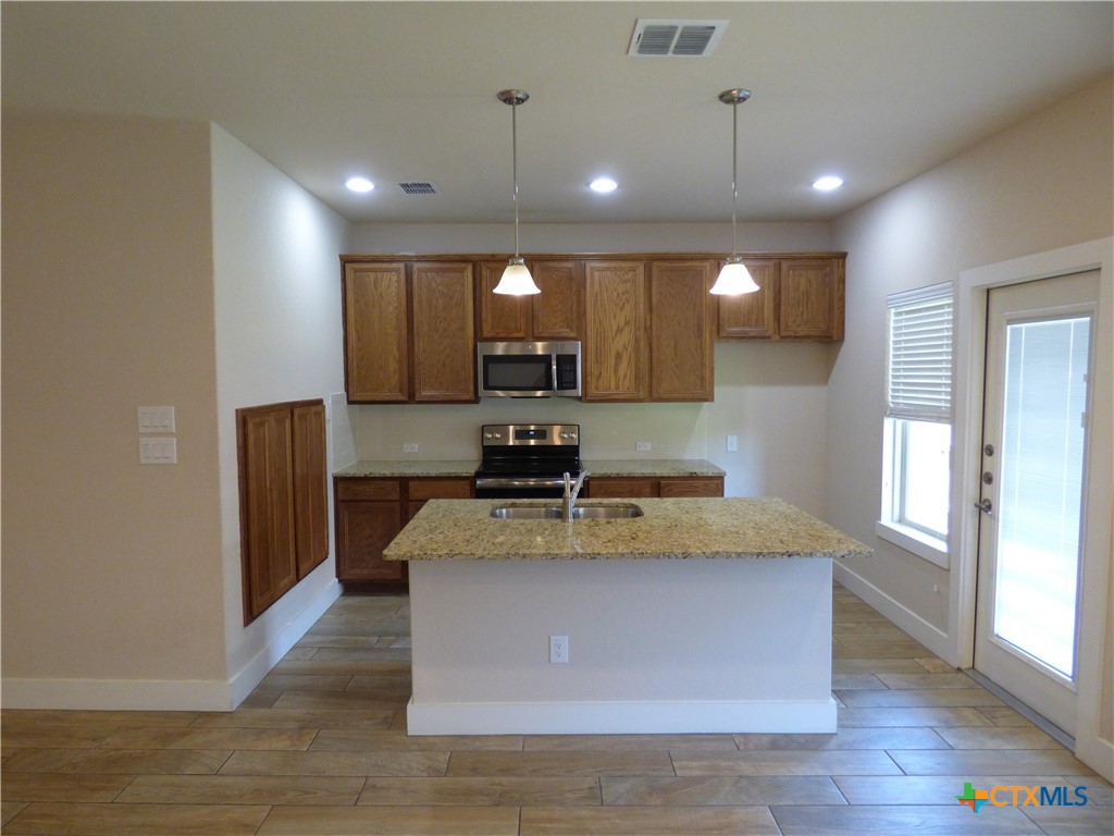 918 Crystal Brook Cove Property Photo 12