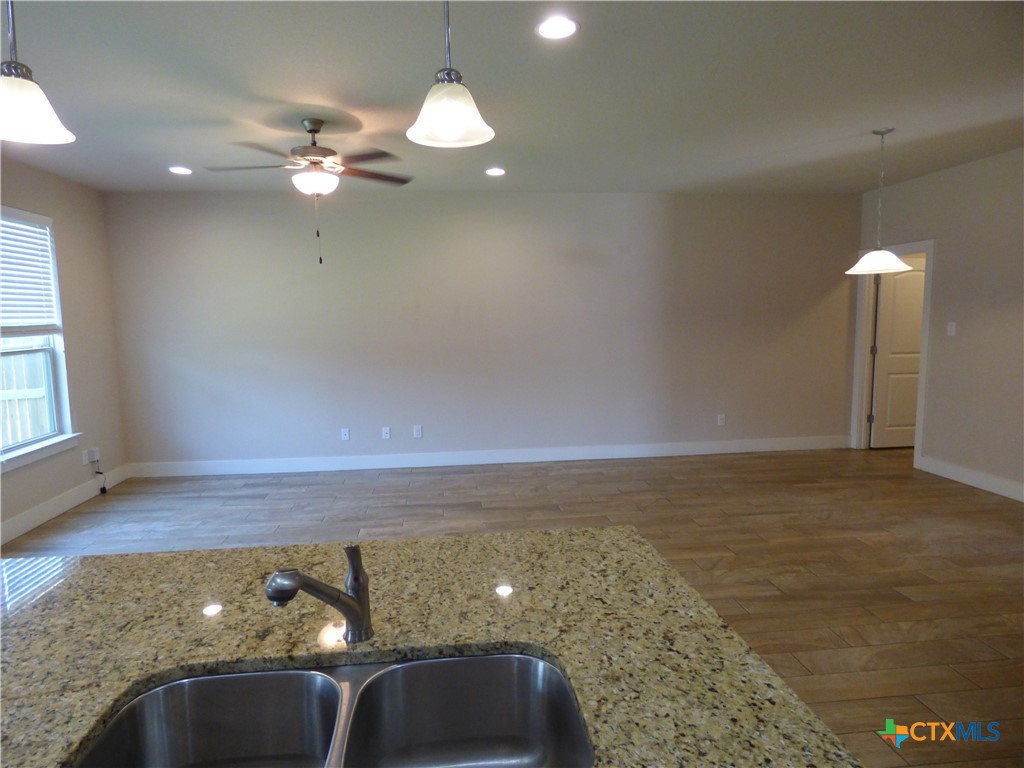 918 Crystal Brook Cove Property Photo 17